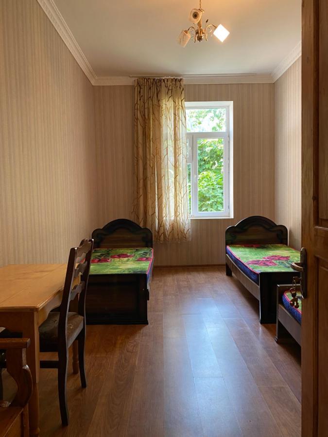 Lentekhi Guest House Konstanta Ngoại thất bức ảnh